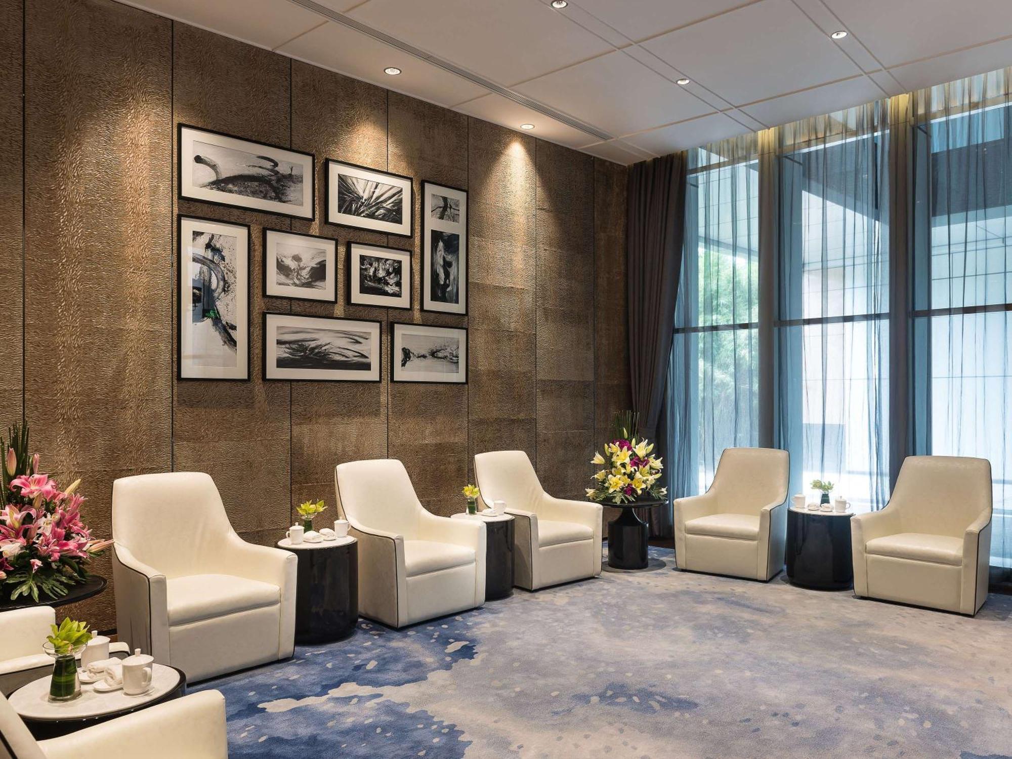 Pullman Guangzhou Baiyun Airport - Free Shuttle Bus & Official Registration Agency During Canton Fair Zewnętrze zdjęcie